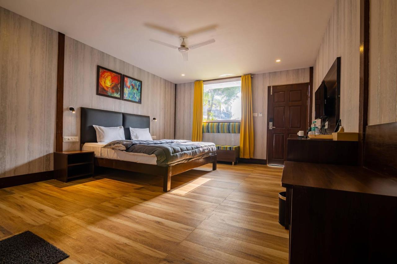 सहारा Sandbanks Villas,